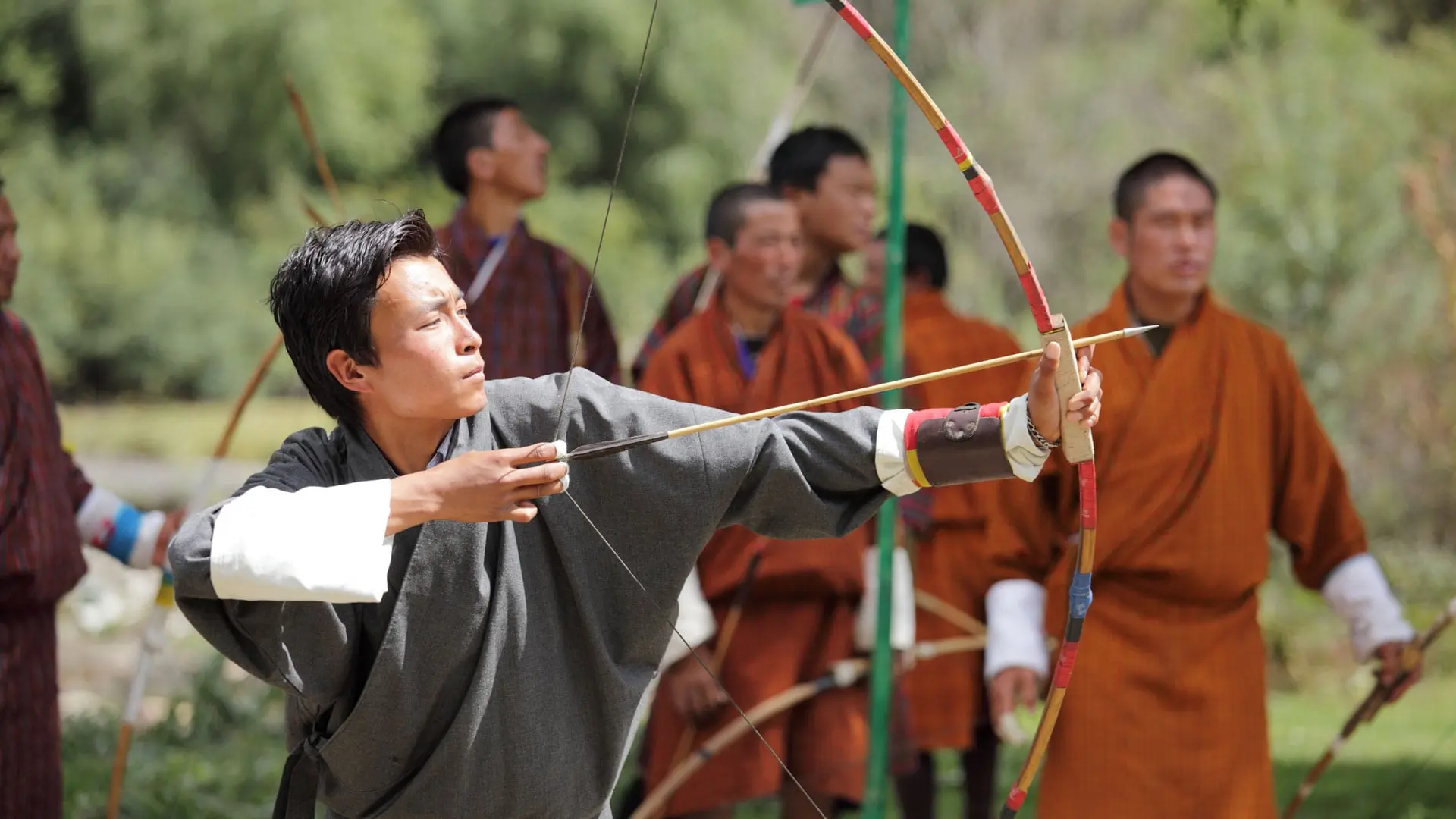 Archery-The-Heartbeat-of-Bhutan4- (1)